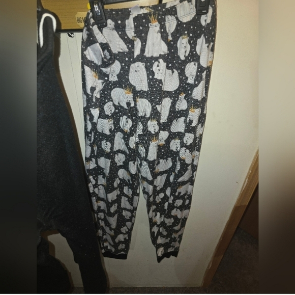 🍂Secret treasures 16/18 xl pajama set - Picture 4 of 4